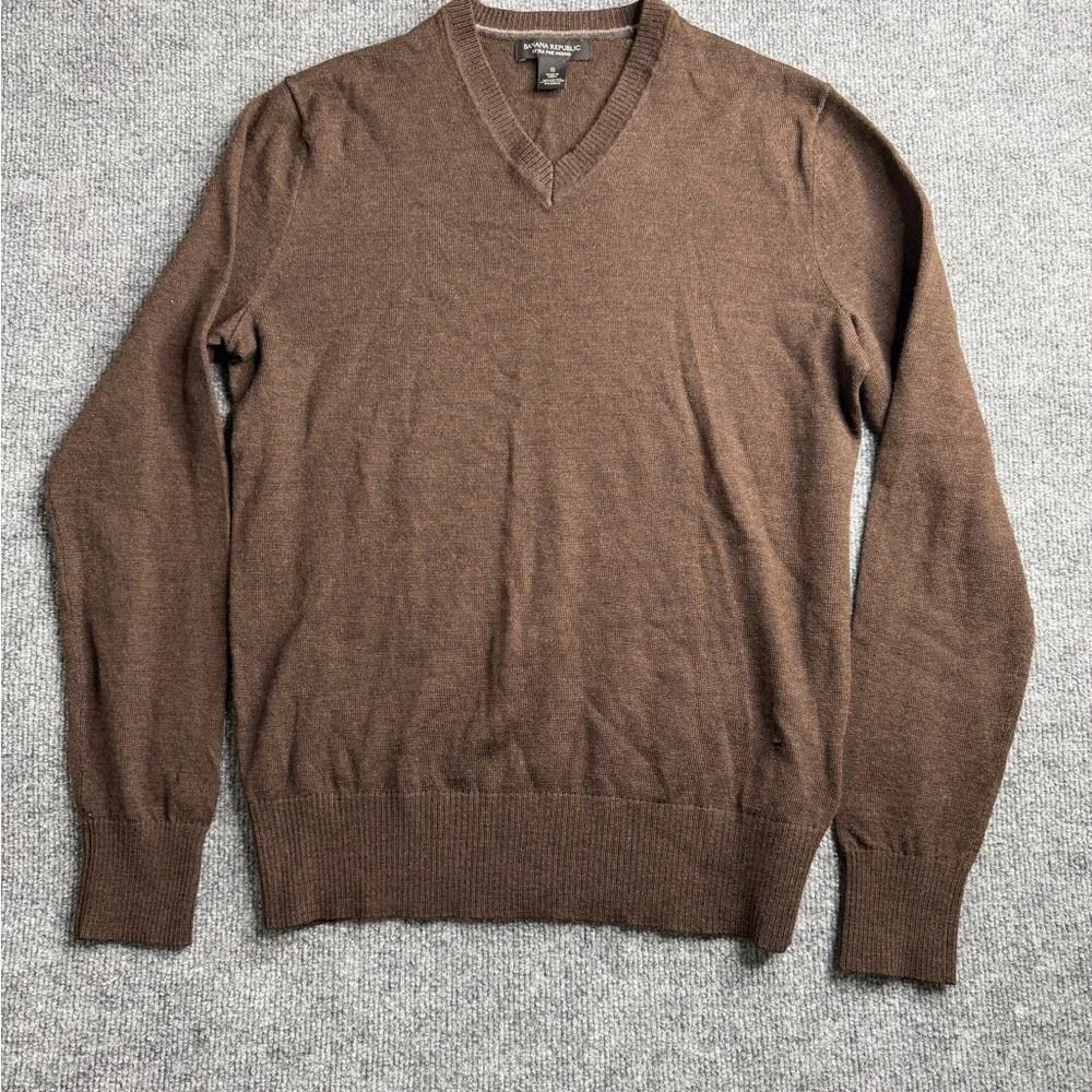 Banana Republic Sweater Mens Small Brown 100%‎ Extra Fine Merino Wool V-Neck